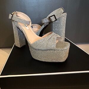 Platform Sparkle Metallic heel by Nina shoes.